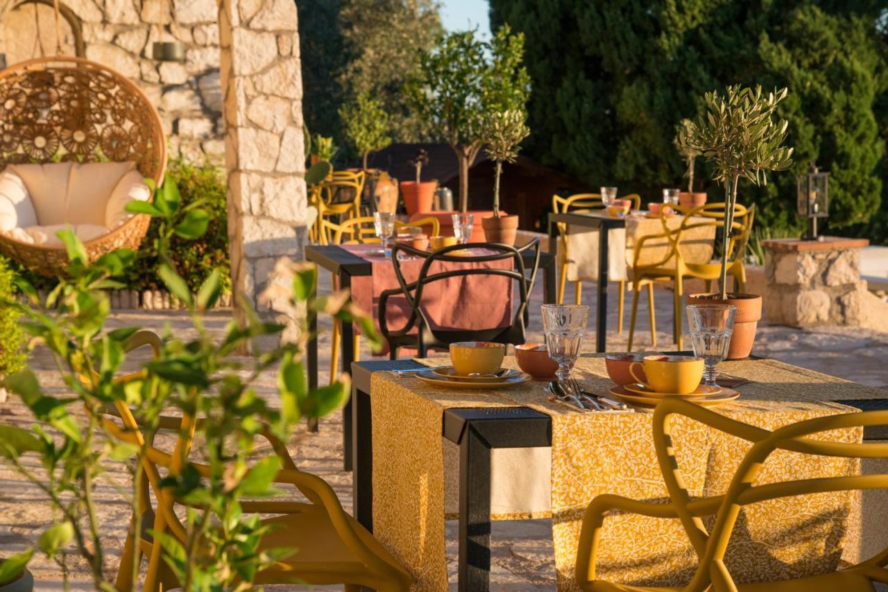 Bastide Les 3 Portes Saint-Paul-de-Vence Buitenkant foto
