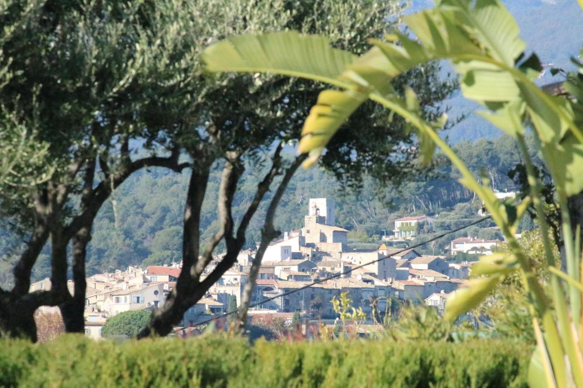Bastide Les 3 Portes Saint-Paul-de-Vence Buitenkant foto